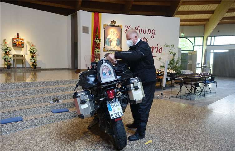 Pfr. Stefan Schaaf bei der Abfahrt.