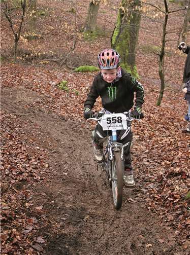 Phil Arenz erreichte nach gutem Rennen Platz 9.Klaus Gäb