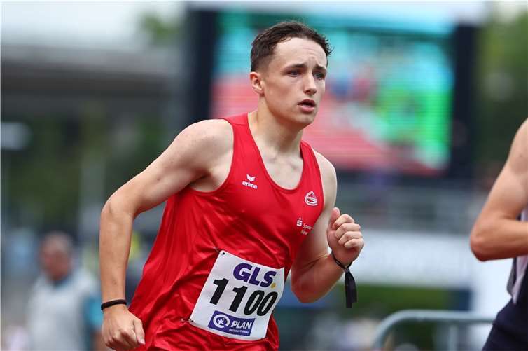 Philipp Veit belegte über 800 Meter der Altersklasse M15 den sechsten Platz.  Foto: Eibner-Pressefoto/Fabian Weber