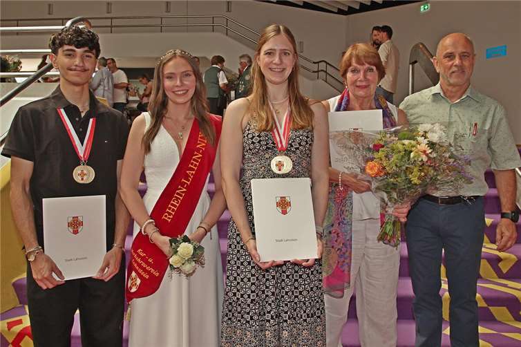 Sportlerehrung 2024 der Stadt Lahnstein Pia Wöhner und Semih Göktepe wurden ausgezeichnet.
