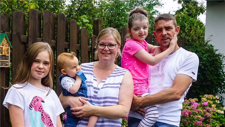 Pia und Christoph Rosenbach setzen alle Kraft für Heidi ein und versuchen gleichzeitig jedem gerecht zu werden. Fotos: EP