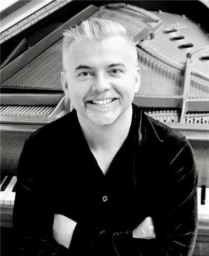Pianist Andrew Harley kommt in den Grafschafter Kunstverein Villa Bellestate. Trish Schumacher