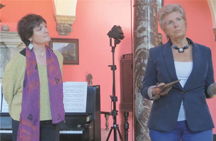 Pianistin Nina Tichmann und Burgherrin Heide Prinzessin von Hohenzollern erläuterten die Idee der diesjährigen Festival-Tage.