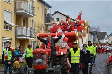  Foto zu Fotogalerie: Karnevalsumzug in Remagen 2023 