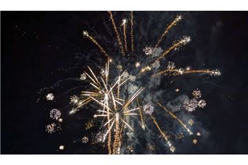 Vorschaubild Video: Feuerwerk bei der Sinziger Kirmes 2025