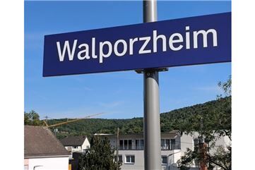 Vorschaubild Video: Eröffnung des Bahnhaltepunkts Walporzheim 2025 