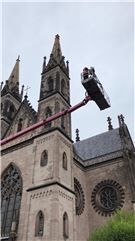 Vorschaubild Video: Turmhelme der Apollinariskirche abgenommen