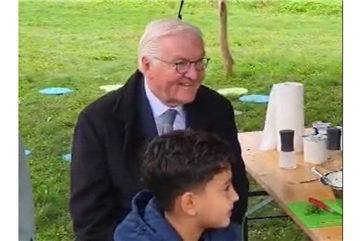 Vorschaubild Video: Frank-Walter Steinmeier auf der Permakultur in Andernach/Eich 2025 Teil 1
