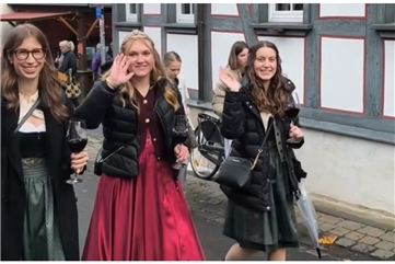 Vorschaubild Video: Martinsmarkt in Dernau 2025