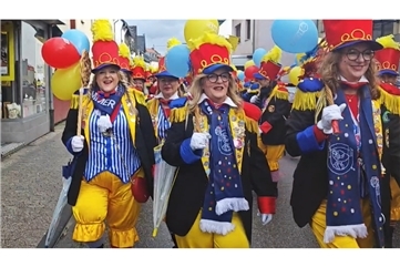 Vorschaubild Video: Möhnenzug in Heimbach-Weis 2026