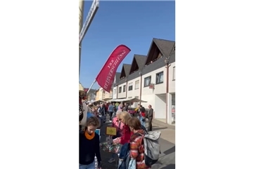 Vorschaubild Video: Stoff- und Tuchmarkt in Remagen 2026