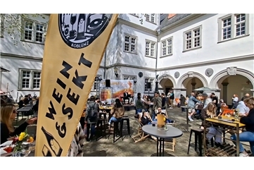 Vorschaubild Video: Markt, Musik und Unterhaltung bei „Koblenz blüht“ 2026