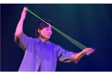 Vorschaubild Video: Shu Takada im GOP Varieté Theater Bonn 2026