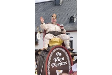 Vorschaubild Video: Weinfestzug in Walporzheim 2026