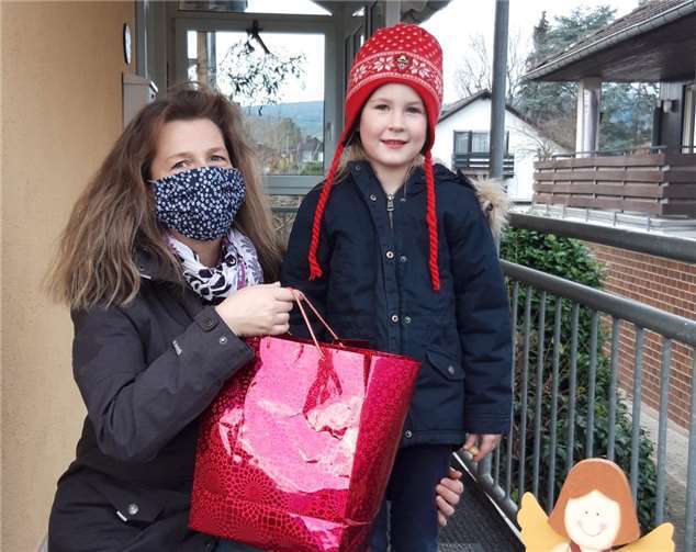 Piccolos der Ehrengarde wurden mit Geschenken überrascht.Foto: Privat