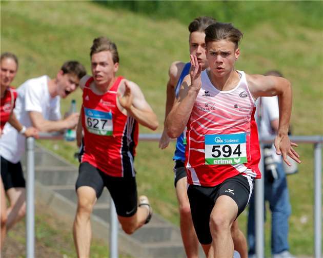 Pierre Bilo siegt in Hamm über 100m in persönlicher Bestleistung.Foto: Wolfgang Birkenstock