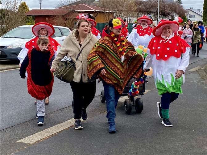 Pilze und Co. hatten ihren Spaß. Fotos: Ortsausschuss Niederdrees