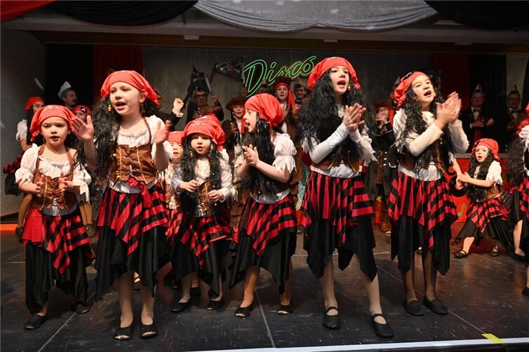 Piraten durften auf der karnevalistischen Bühne nicht fehlen.