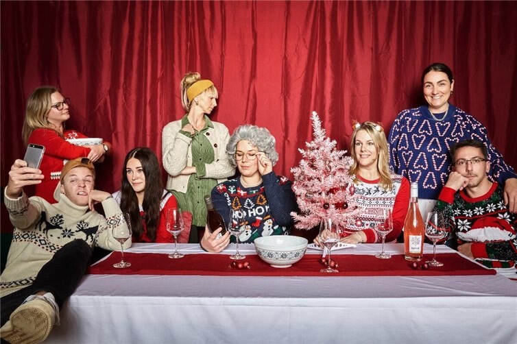 Plakatshooting erstes Weihnachtsstück „Friede, Freude, Kartoffelsalat“