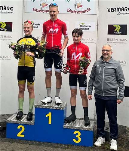 Platz 1 für Mika Lohmar und Platz 3 für Daan Ensenbach in Troisdorf.