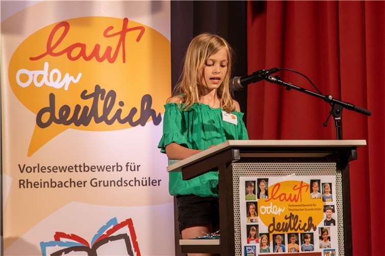 Platz 1 für Zora von der GGS mit Gunnel Lindes Kinderbuch „Mit Jasper im Gepäck“.