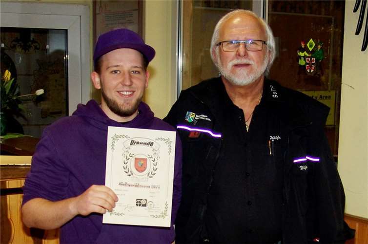 Platz zwei errang Felix Schumacher, der mit Urkunde und einem Sachpreis ausgezeichnet wurde.