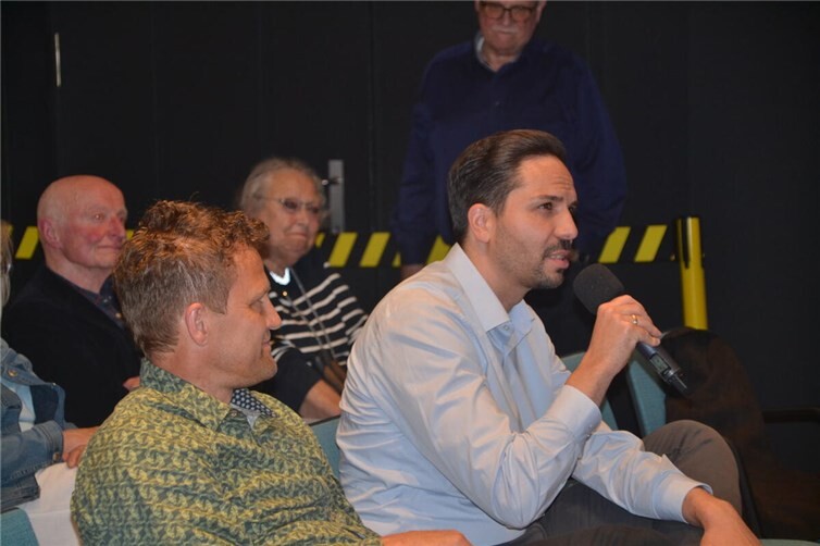 Politische Prominenz und Förderer:von rechts: Sammy Labidi, designierter Bürgermeister Andernachs, Michael Kock, Flüchtlingskoordinator der Kreisverwaltung Mayern-Koblenz