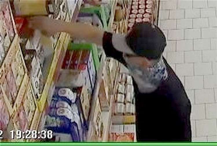 Foto-Fahndung: Wer kennt diesen Mann? Polizei Bonn