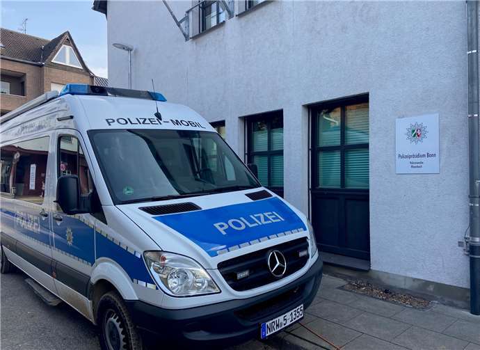 Polizei-Mobil vor der Wache in Rheinbach. Foto: Polizei