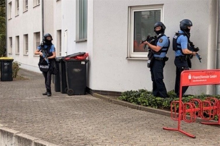 Polizei vor Ort.