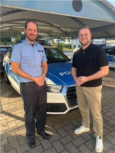 Polizeirat Florian Schwan mit Martin Diedenhofen. Foto: privat