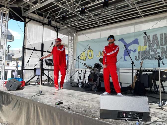 Polyone with Friends (Hip-Hop, Rap Band aus Limburg).