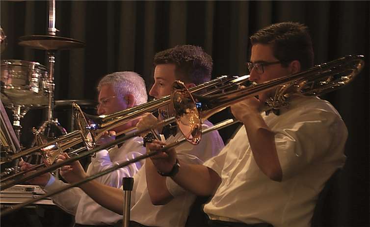 Pop- und Filmmusik dargeboten von den Musikvereinen Stromberg und Sayn - ein grandioses Musikerlebnis.