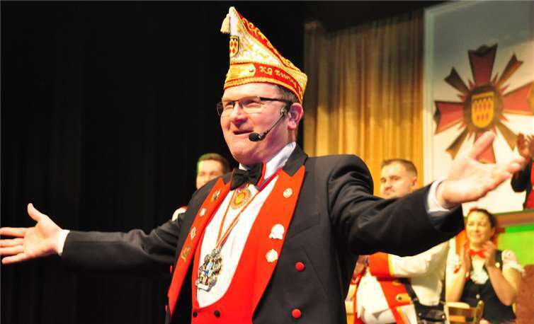 Präsident Peter Ott: „Ettring Alaaf, Ich bin der Neue“.  Fotos: BS