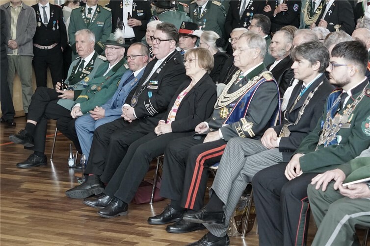 Die  St. Hubertus Schützenbruderschaft Weißenthurm feiert mit europäischer Gemeinschaft