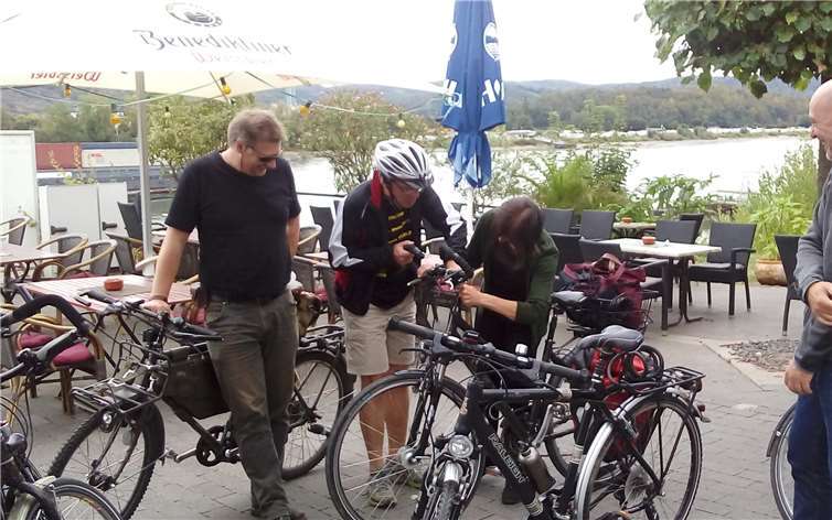 Praktische Reparaturübungen kamen auch zur Anwendung.