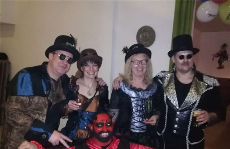 Preiswürdig: Mit diesen Kostümen ergatterten die Besucher die begehrten Preis-Gutscheine.