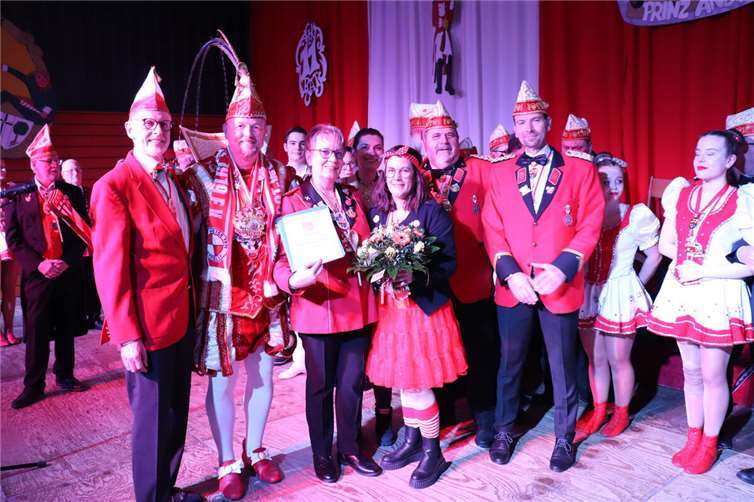 Prinz Andy I. (Peters), Hans Simon (Sprecher Ordenskapitel), Martina Schwager (Heimatordenträgerin 2025), Verena Schwager, Marita Brandenburg (Geschäftsführerin GEK), Andreas Schwager, Oliver Hirzmann (1. Vorsitzender GEK) (