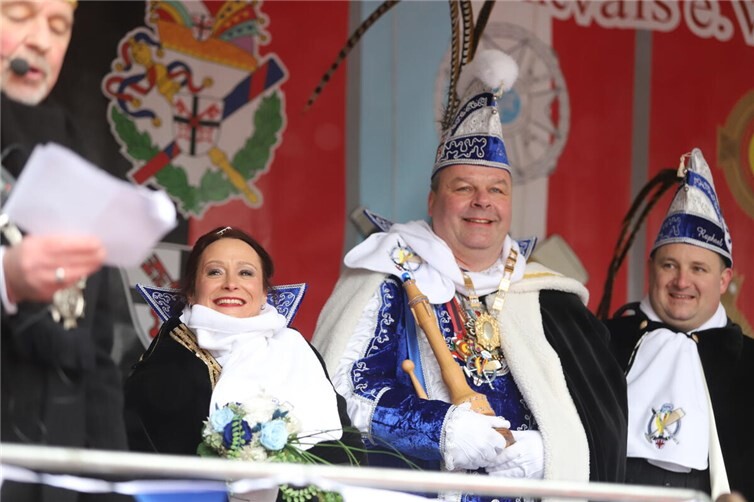 Prinz Carsten I. und Prinzessin Daniela I. wurden offiziell auf dem Andernacher Marktplatz proklamiert.