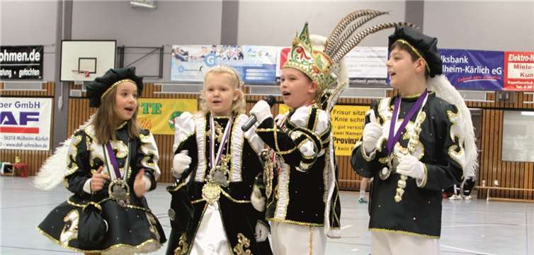 Prinz Finn-Luca und seine Prinzessin Leonie brachten dem TV 05 Mülheim das nötige Glück.privat