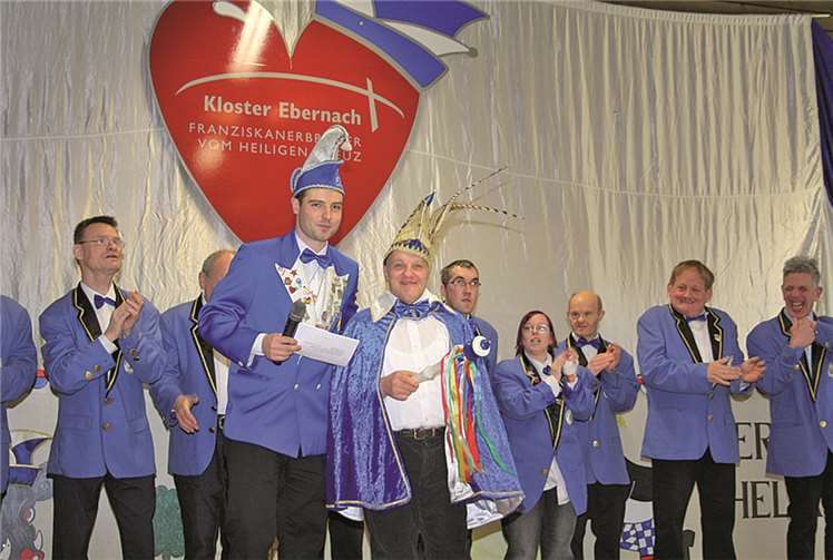 Prinz Markus I. vom Kowelenzer Schängel zum Ebernacher Bengel begrüßte mit seinem Elferrat die Gäste.