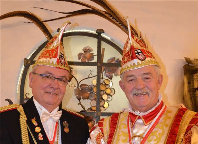 Mathias Rudolphi erfüllt sich einen großen Traum Prinz Mathias mit seinem Adjutanten Rolf Seeliger.
