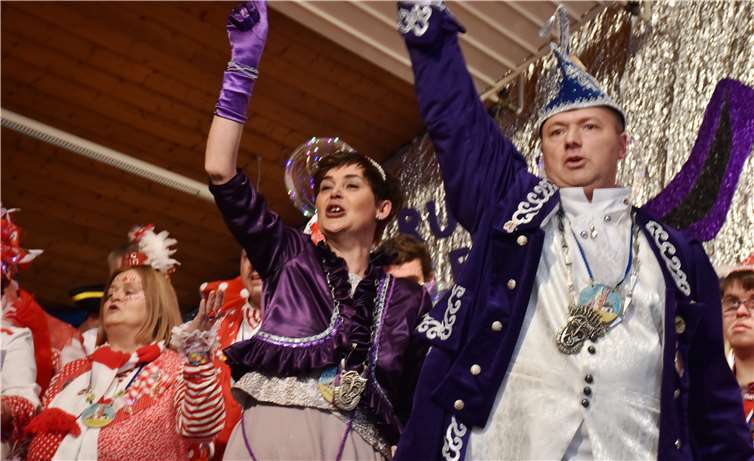 Prinz Rudi und Prinzessin Alex aus Glockscheid regieren die Waldbreitbacher Narren.