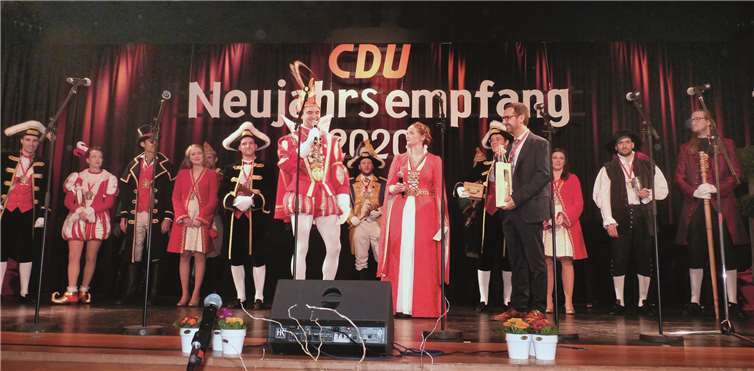 Prinz Simon I. und Prinzessin Susi I. gaben sich mit ihrem Hofstaat die Ehre.