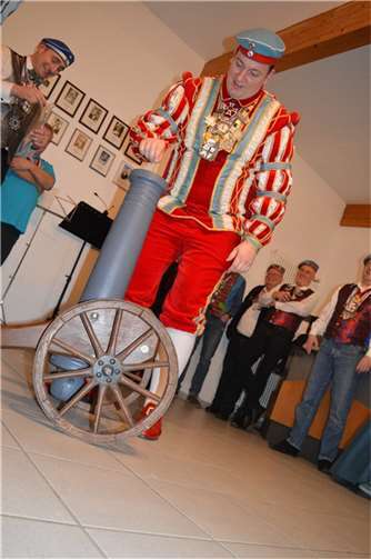 Prinz Stephan II. absolvierte einen Kanonenschusslehrgang. Fotos: privat