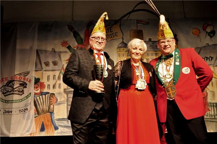 Prinzenpaar und Präsident Christoph Schwab.