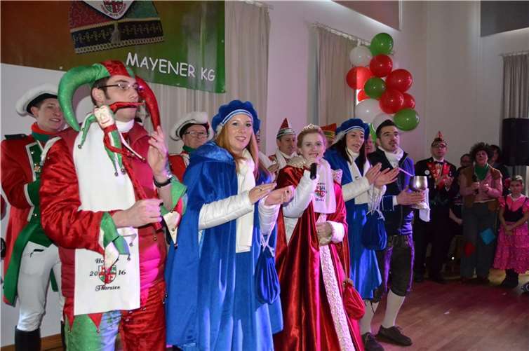 Prinzessin Heike I. und ihrer Hofstaat gaben mächtig Gas bei ihrem Besuch auf der JAG-Kinderparty. Dort war, wie immer, volles Haus.