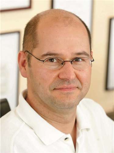 Prof. Dr. Christian Hasse ist Facharzt für Chirurgie, Visceralchirurgie und Coloproktologie. Alois Müller