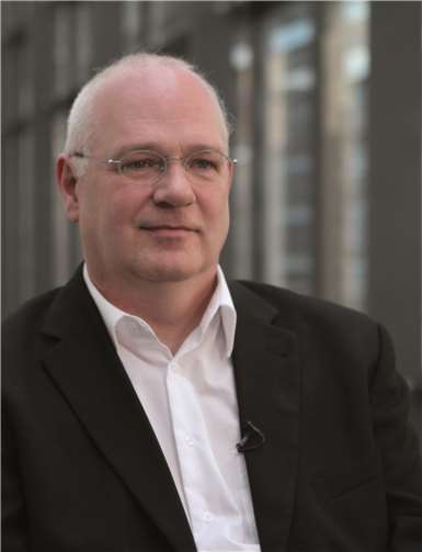 Prof. Dr. Stefan Sell ist Professor an der Hochschule Koblenz und leitet das Institut für Sozialpolitik und Arbeitsmarktforschung (ISAM). Er gilt als Experte in volkswirtschaftlichen, sozialpolitischen und arbeitsmarktpolitischen Themen. Foto:RheinAhrCampus