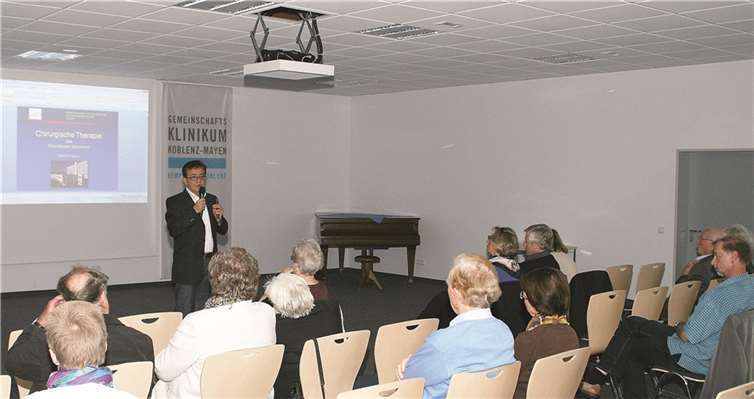 Prof. Dr. Tayfun Bozkurt und die anderen Referenten nahmen sich Zeit, um auf die Fragen der Besucher einzugehen. privat